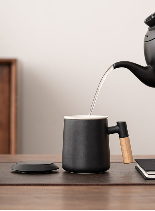 Tea Cup With Infuser Black - Meadow Tea